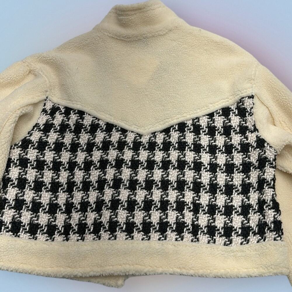GRACE + KARMA Women’s Large Fleece Black White Houndstooth Shacket - Picture 4 of 4